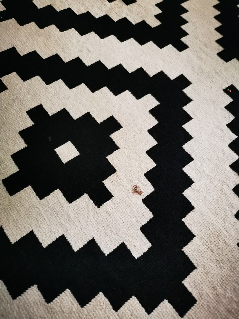 Ikea black and white anyaman LAPPLJUNG carpet rug, Furniture & Home