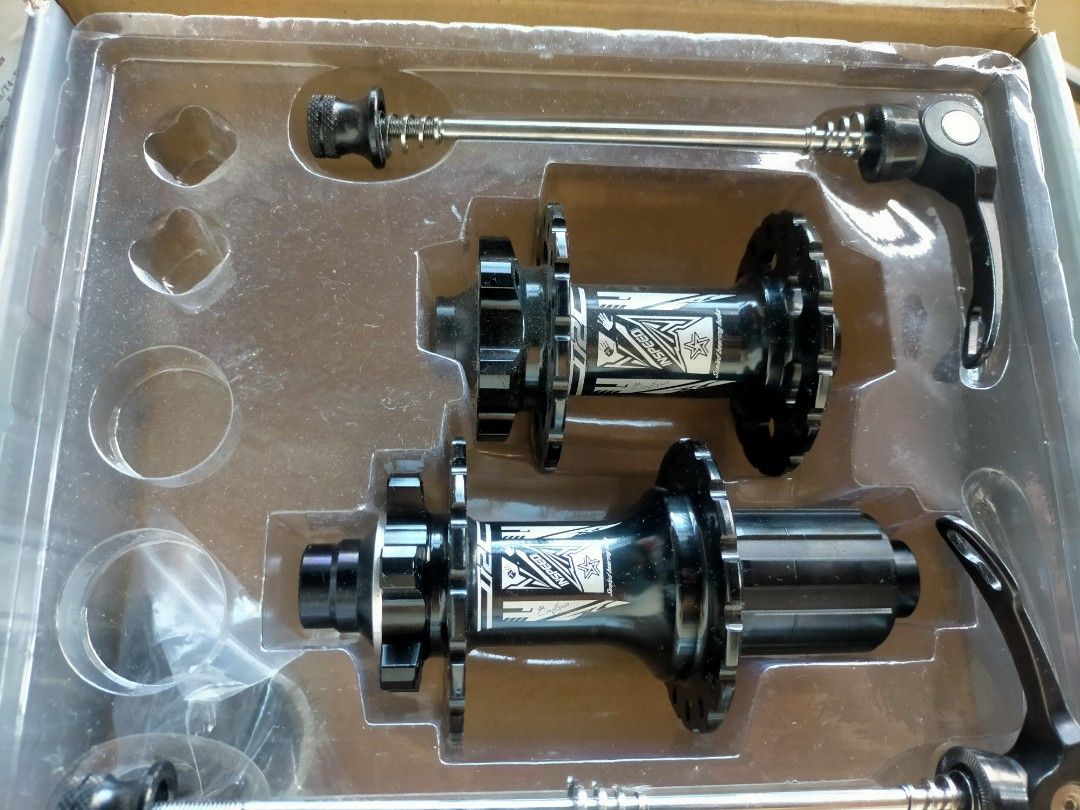 Ispeed hub (Category: Bicycles) located in Quezon City. Submitted by jonathan_ilog18 (Listing ID 1223671409, Image 1). Description: quick release Tru axle ready 6 pawls brand new marikina area.