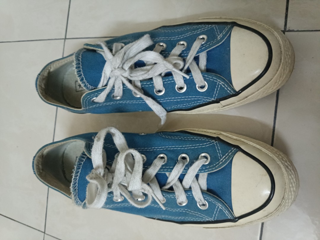 Kasut Converse, Women's Fashion, Footwear, Sneakers on Carousell