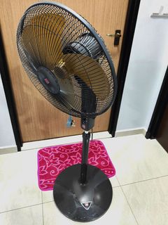 (Category: ) located in . Submitted by Salim (Listing ID 1223737981, Image 1). Description: .