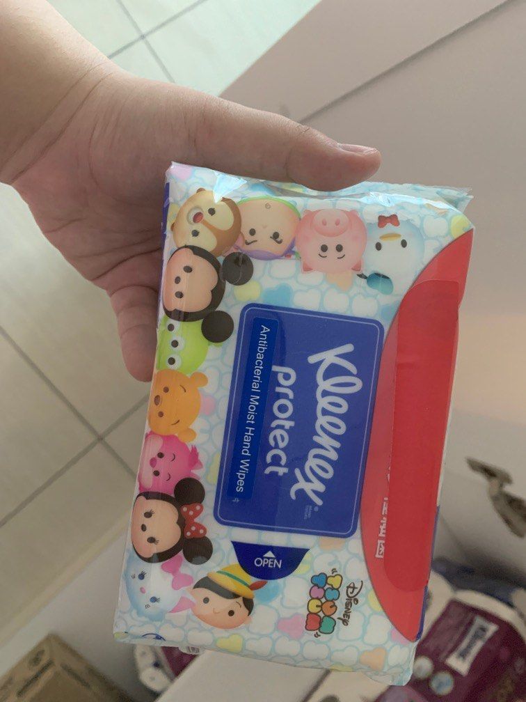 Kleenex wet tissue crossover tsum tsum 50pcs