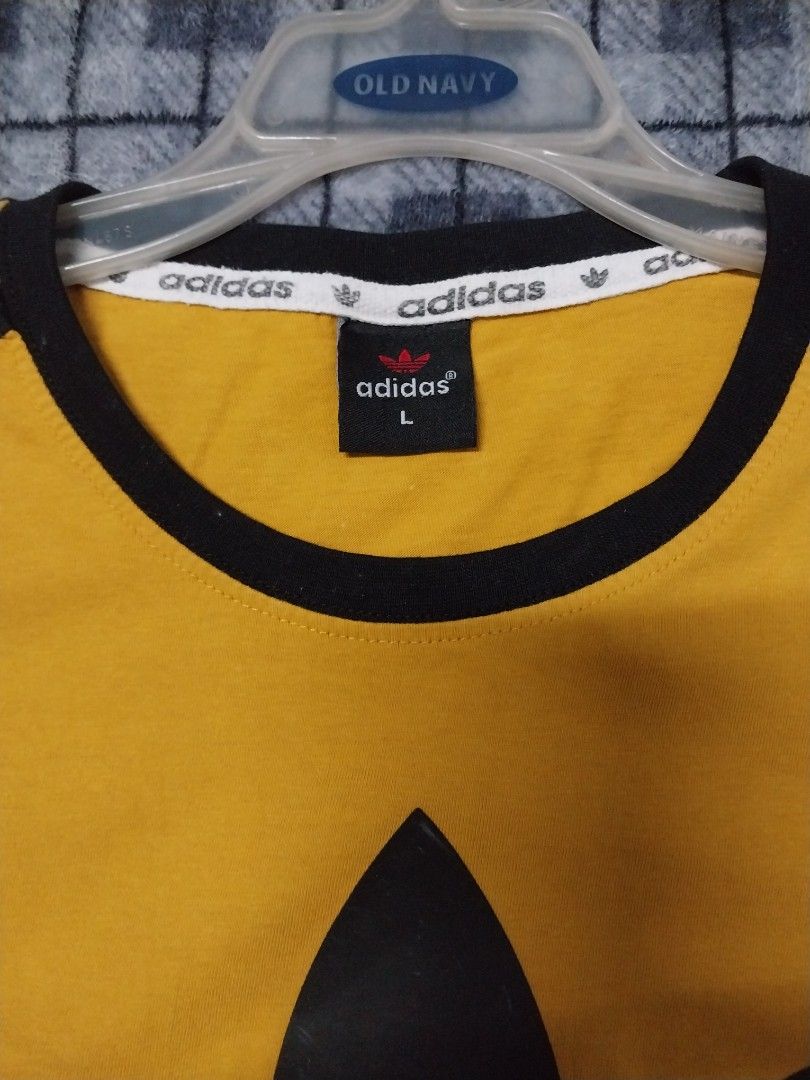 Adidas Unisex Shirt (Category: Tshirts & Polo Shirts ) located in Quezon City. Submitted by Ashleigh09 (Listing ID 1223715747, Image 2). Description: Bought from Greenhills Length 28inches Width 20 inches In very good condition RFS: Hindi ko na po nagagamit, nakatago lang.