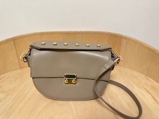 （分類：）位於 。 由 shek110 提交（商品編號 1223747670，圖片 1）。簡介： 。