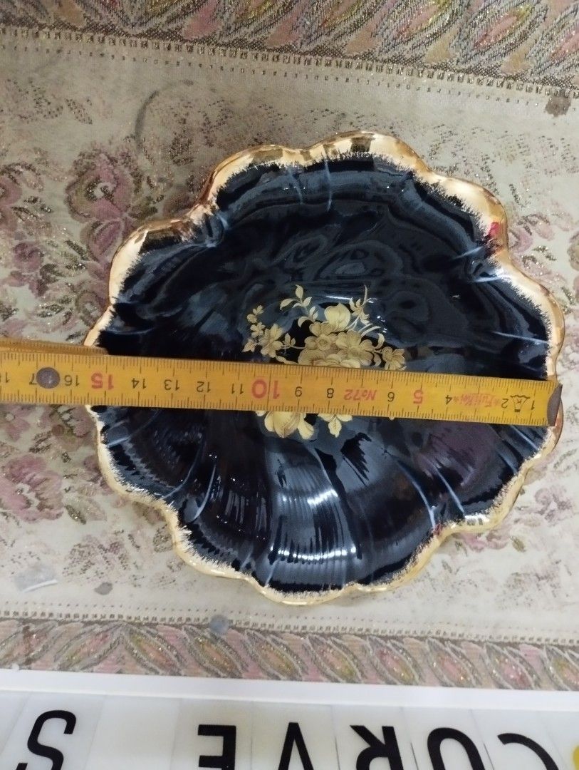Limoges Display Bowl (Category: Dinnerware & Cutlery) located in Caloocan City. Submitted by chonadura91470 (Listing ID 1223763711, Image 3). Description: Limoges France Display Bowl with 24k gold edge.