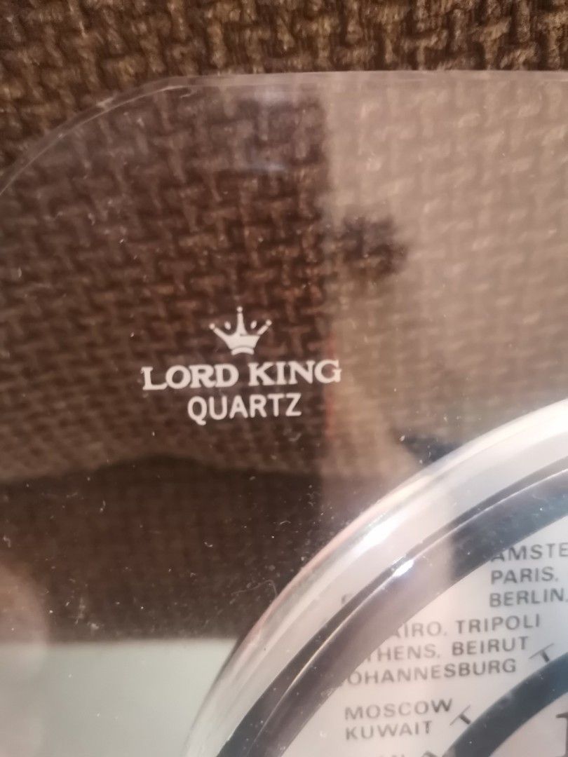 Lord King Quartz, Furniture & Home Living, Home Decor, Clocks on Carousell
