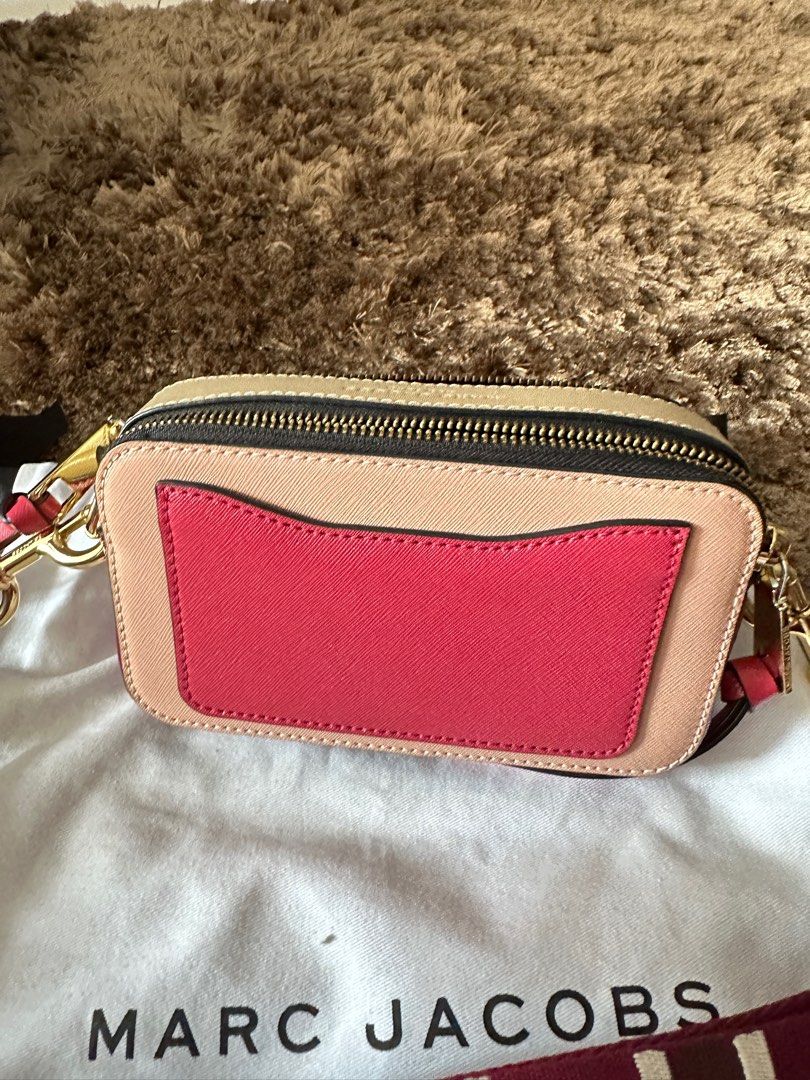 Marc Jacobs Snapshot bag, Luxury, Bags & Wallets on Carousell