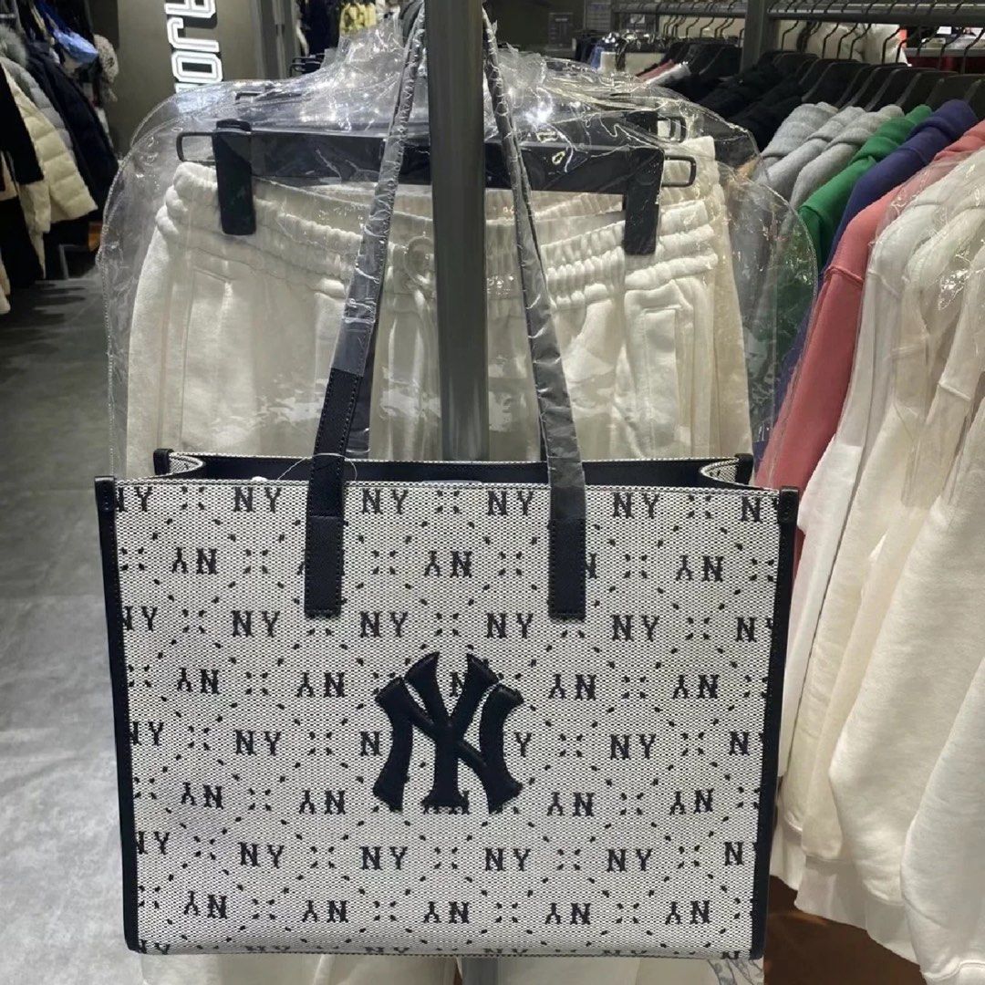 MLB MLB Monogram Dia Jacquard Tote Bag NEW YORK YANKEES 2023, Buy MLB  Online