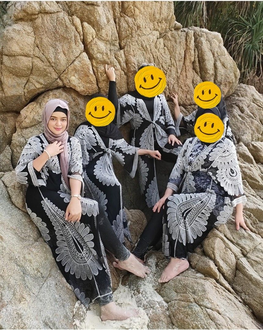 Long store beach cardigan