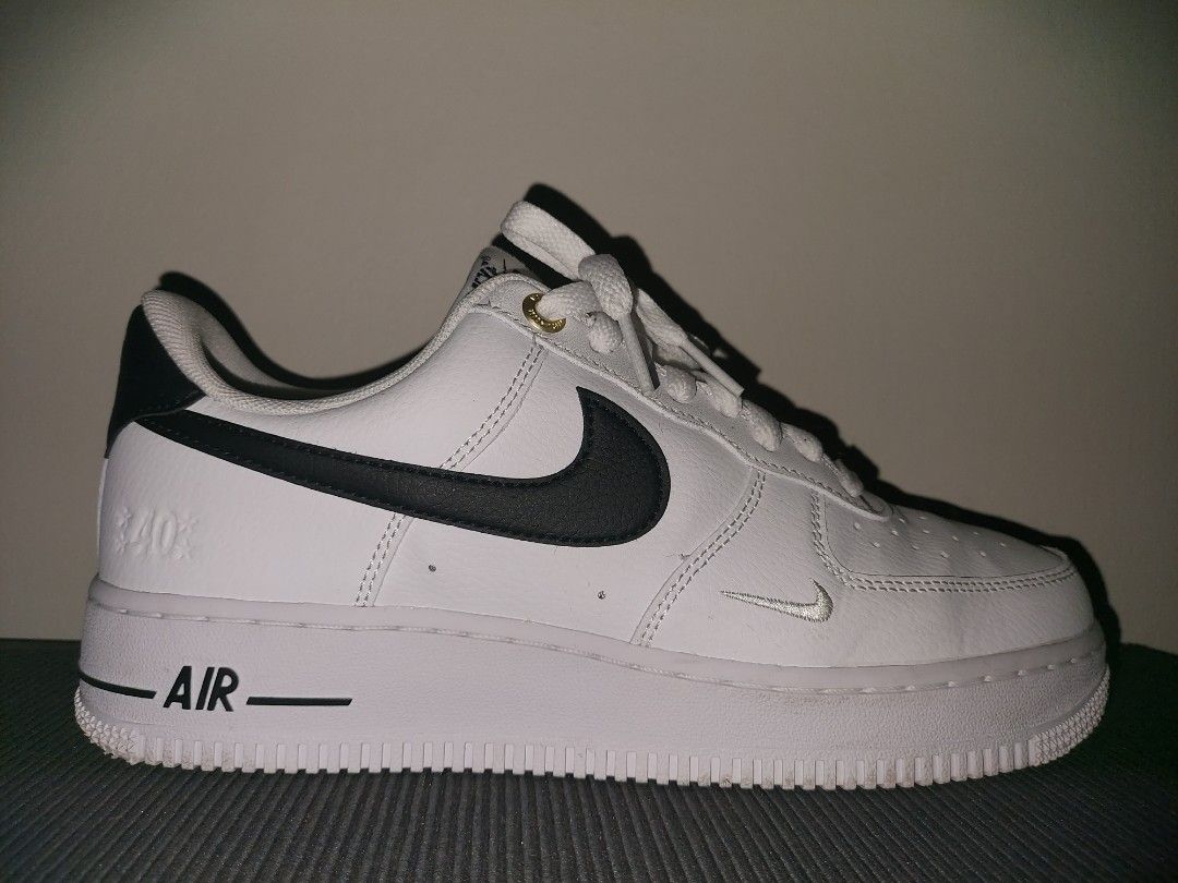 Nike air force one white with black tick on sale