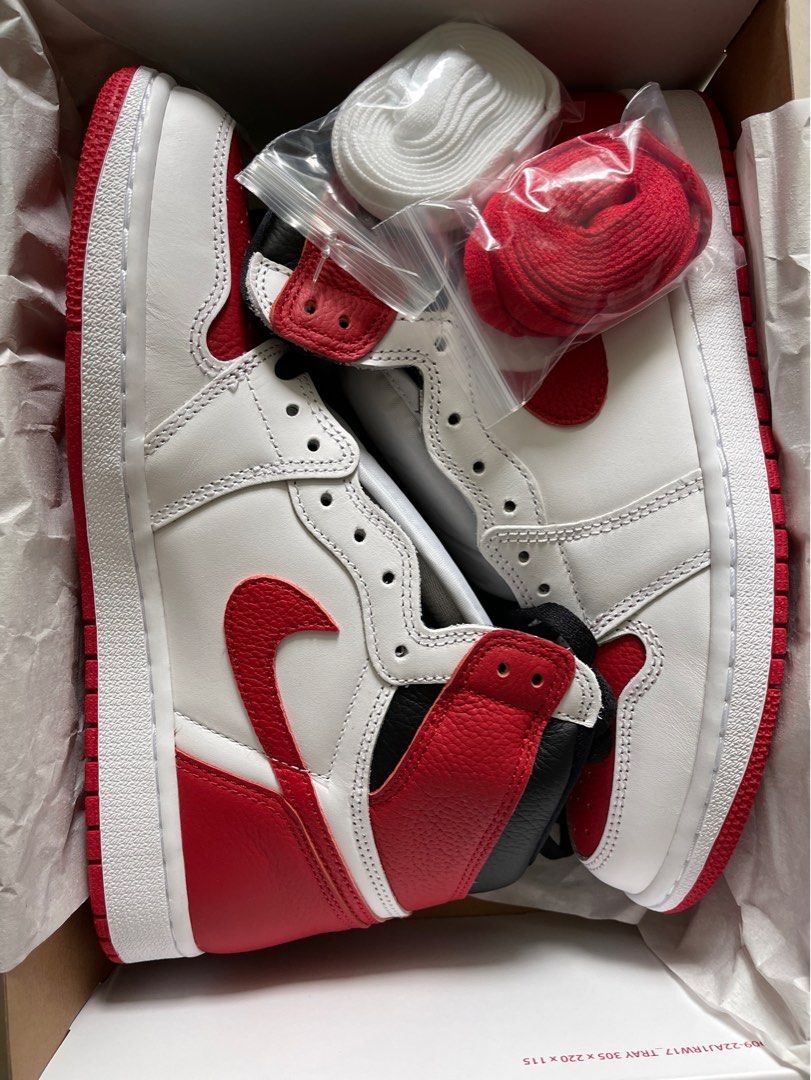 Red black clearance white retro 1
