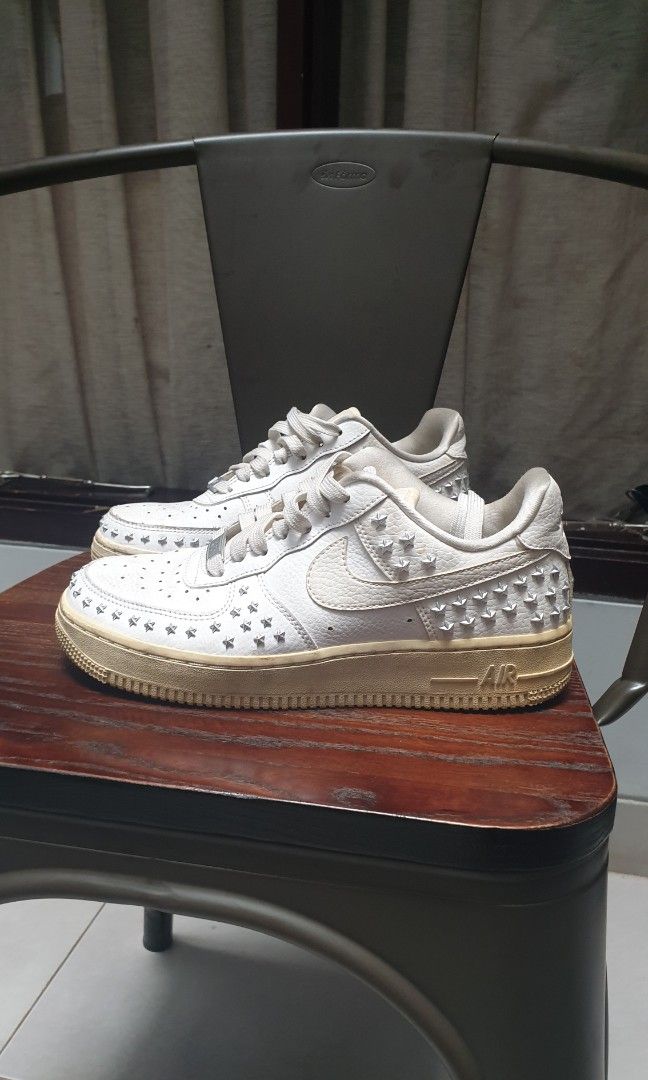 Nike Air Limited Edition, Fesyen Pria, Sepatu , Sneakers di Carousell