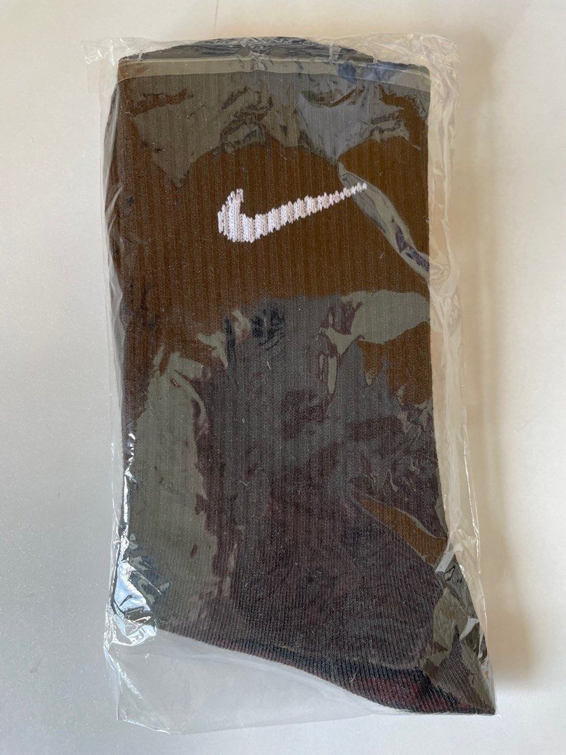 mens long black nike socks