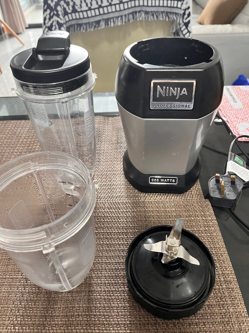 Nutri Ninja Pro blender BL450 Black & Silver 900 watts , TV & Home  Appliances, Other Home Appliances on Carousell