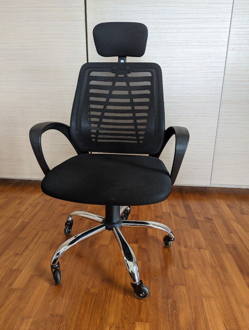 Office chair with clearance soft rubber wheels