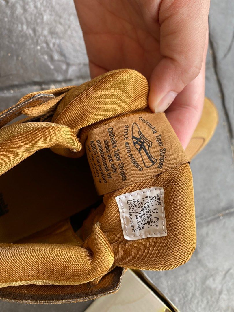 onitsuka big logo trainer