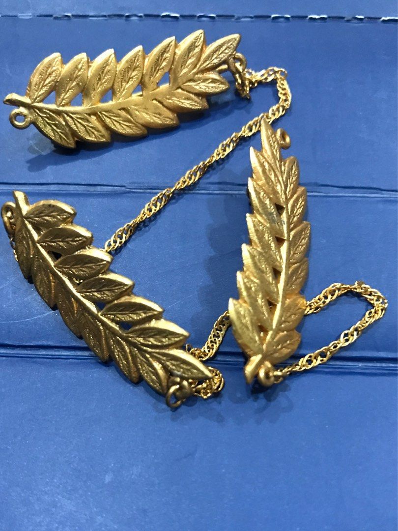 Peranakan brooch sales