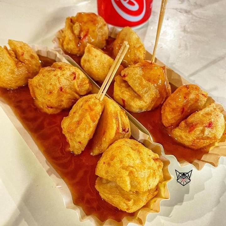 PREMIUM LOBSTER BALL (Category: Chilled & Frozen Food) located in Pasig City. Submitted by meanntamayo (Listing ID 1223636048, Image 2). Description: Premium lobsterballs 250rams per pack 180php retail 12pcs Onhandlahat🙂.