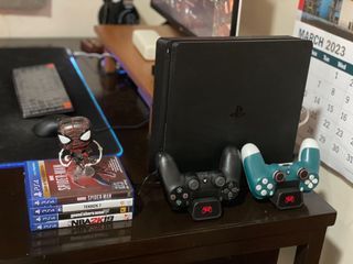 PS4 Slim 1TB w/ 1 original ds4 controller (with freebies!)
