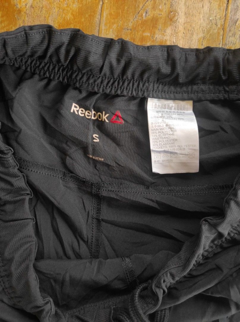 Reebok Speedwick dark grey and mint running shorts Size M - $23 - From  Jessica