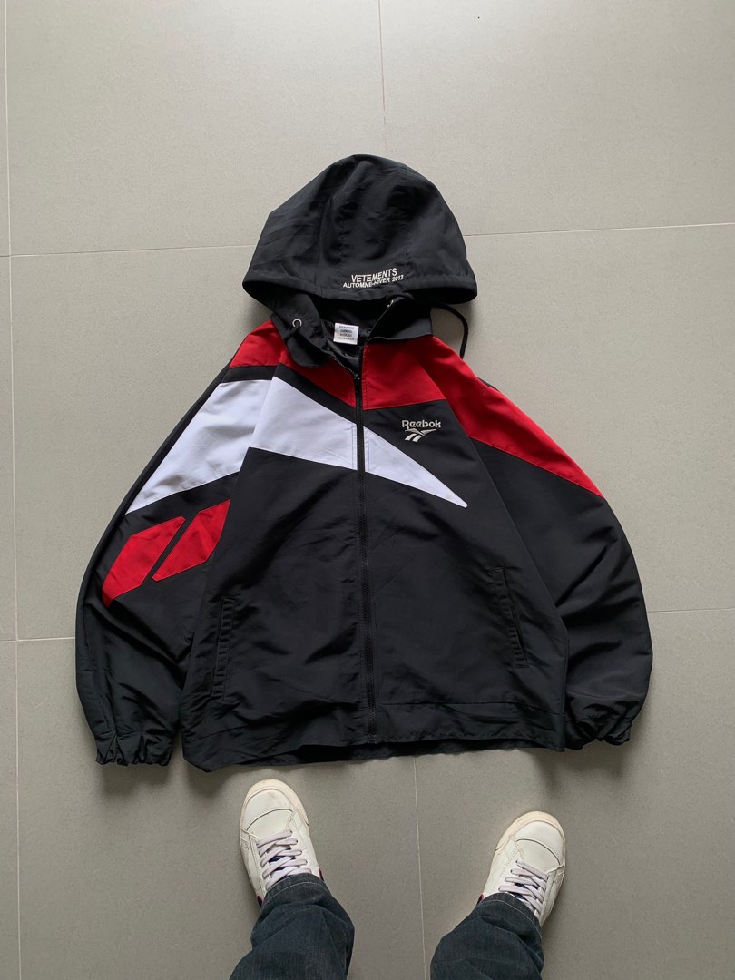 Vetements clearance reebok windbreaker