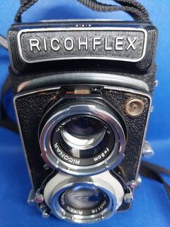 RICOHFLEX DIA TLR 120 FILM MIDIUM FORMAT CAMERA,RIKEN RICONAR 1:3.5 F=80M NO.9178,(BEST BUY TOP MINT).