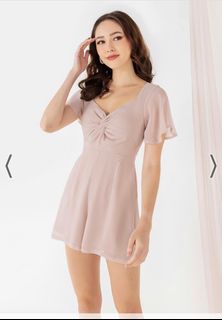 (Category: ) located in . Submitted by shopforclothes5 (Listing ID 1223600451, Image 1). Description: .