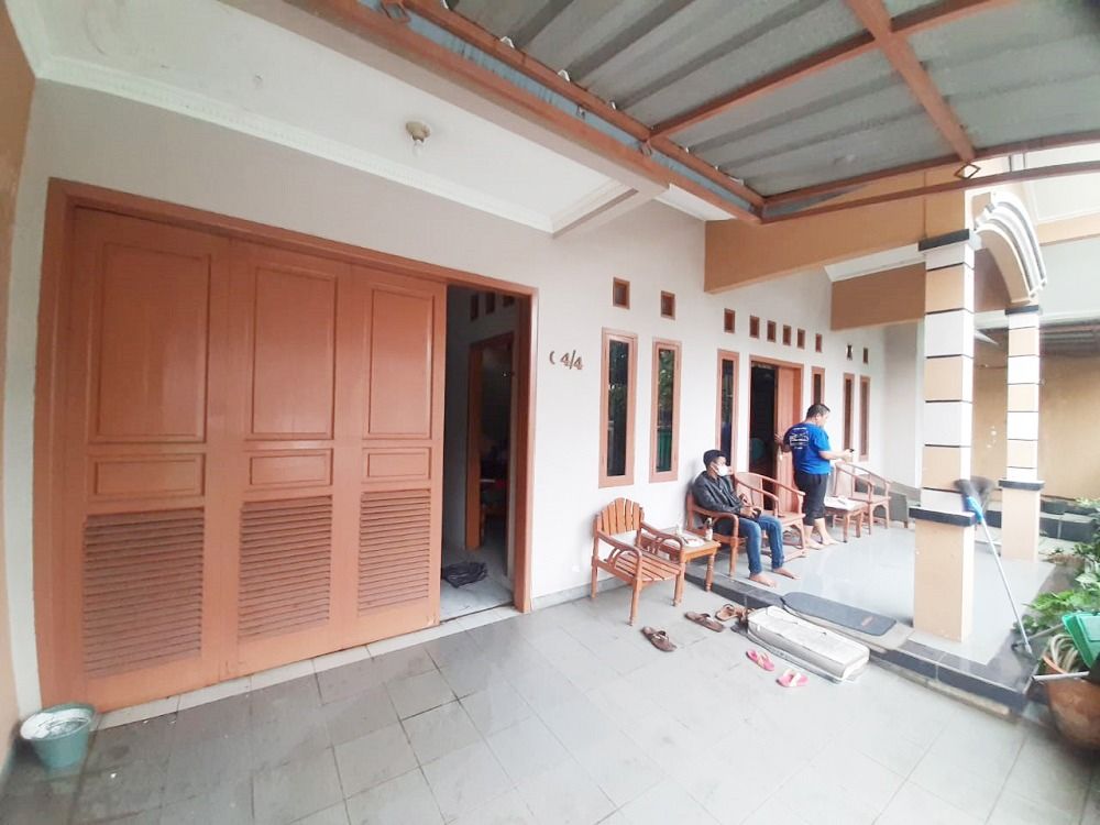 rumah_dijual_bu_di_komplek_per_1680145964_c1ce0777_progressive