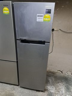 Samsung Refrigerator Fridge 255L net warranty 2months