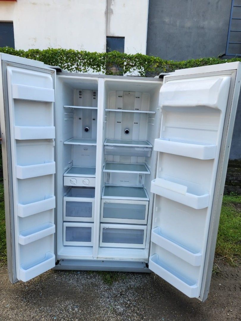 Samsung side by side glass door refrigerator fridge 557 liter, TV