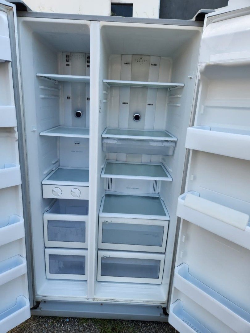 Samsung side by side glass door refrigerator fridge 557 liter, TV