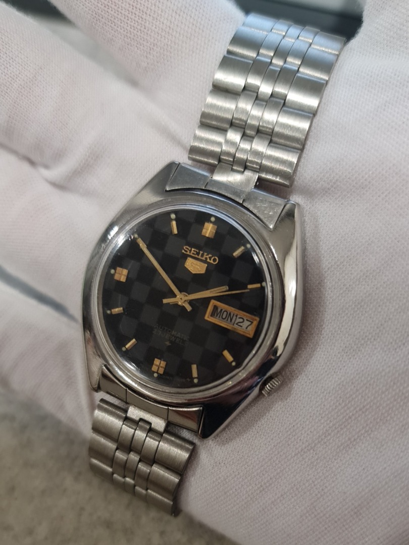 Seiko 5 Daydate Dress Watch Arabic Day