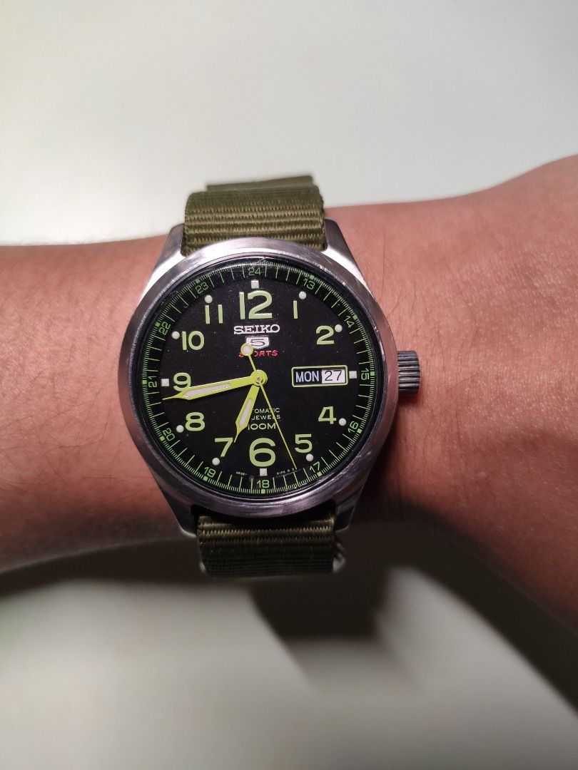 SEIKO 5 Sports SRP273K1 Military Collection Automatic Watch