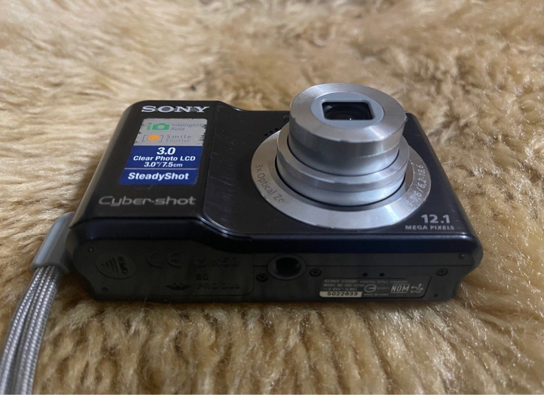Sony Cybershot DSCS2100 Digital Camera, Photography, Cameras on Carousell