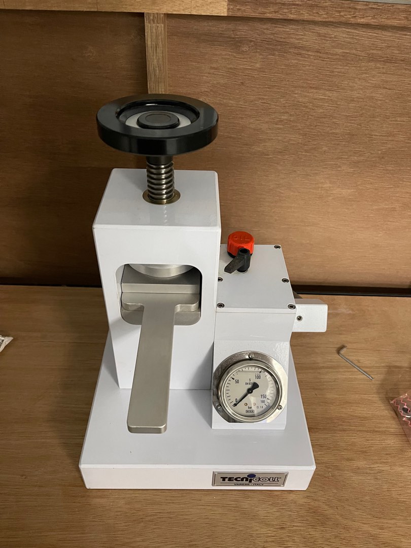Tecnicoll Manual Hydraulic Pressing Machine (Italy) Compressor , Beauty