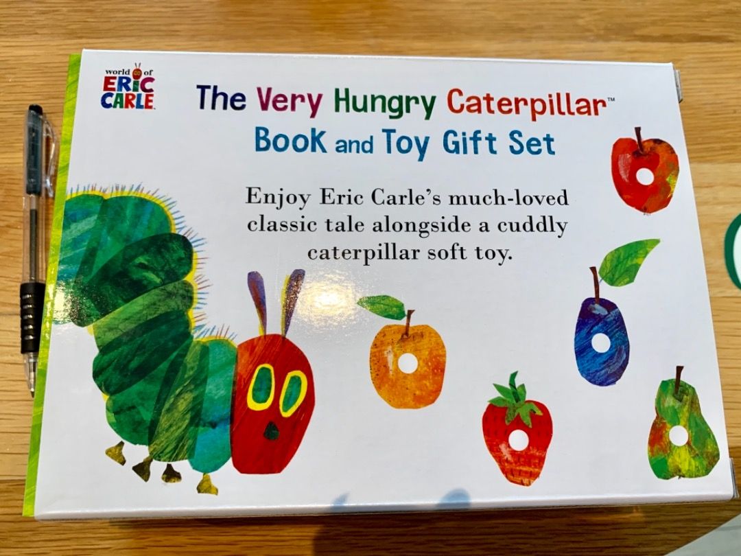 The Very Hungry Caterpillar - Eric Carle {Book and Toy Gift Set ...
