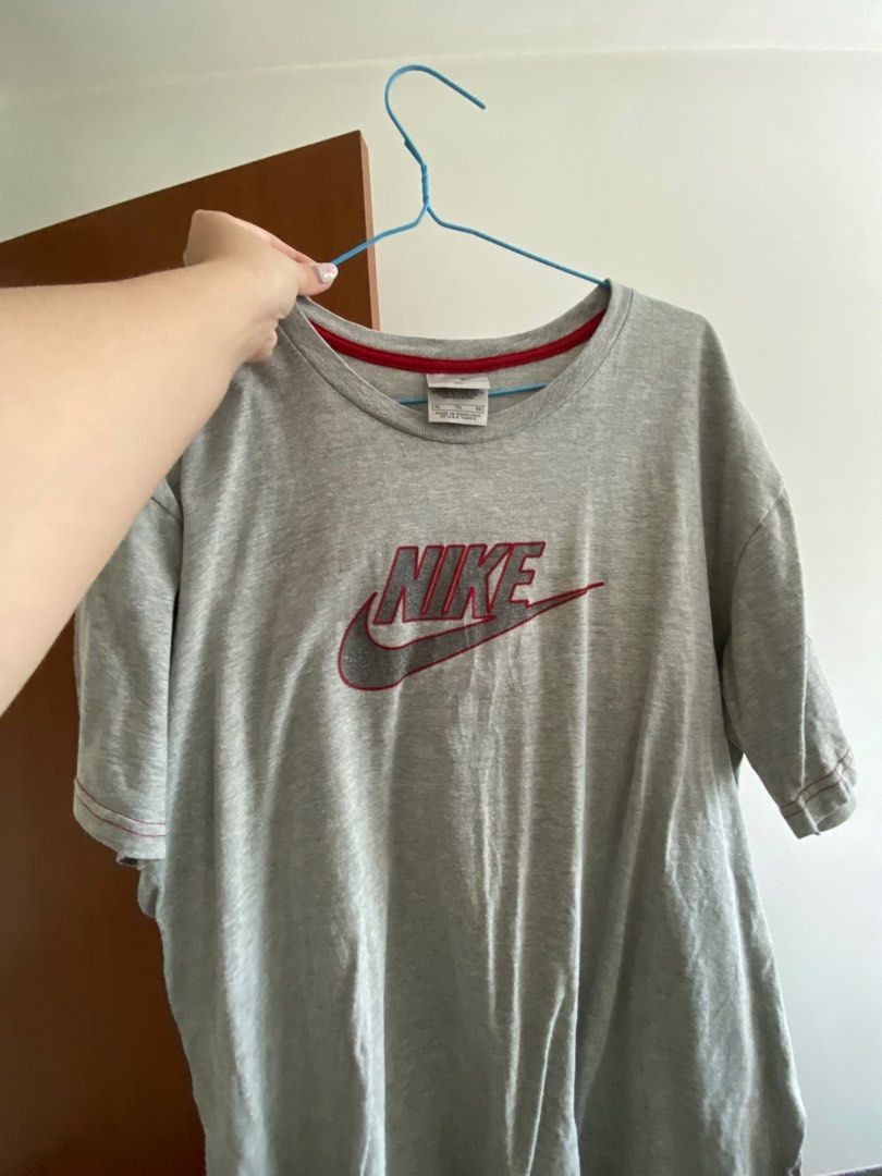 top nike vintage