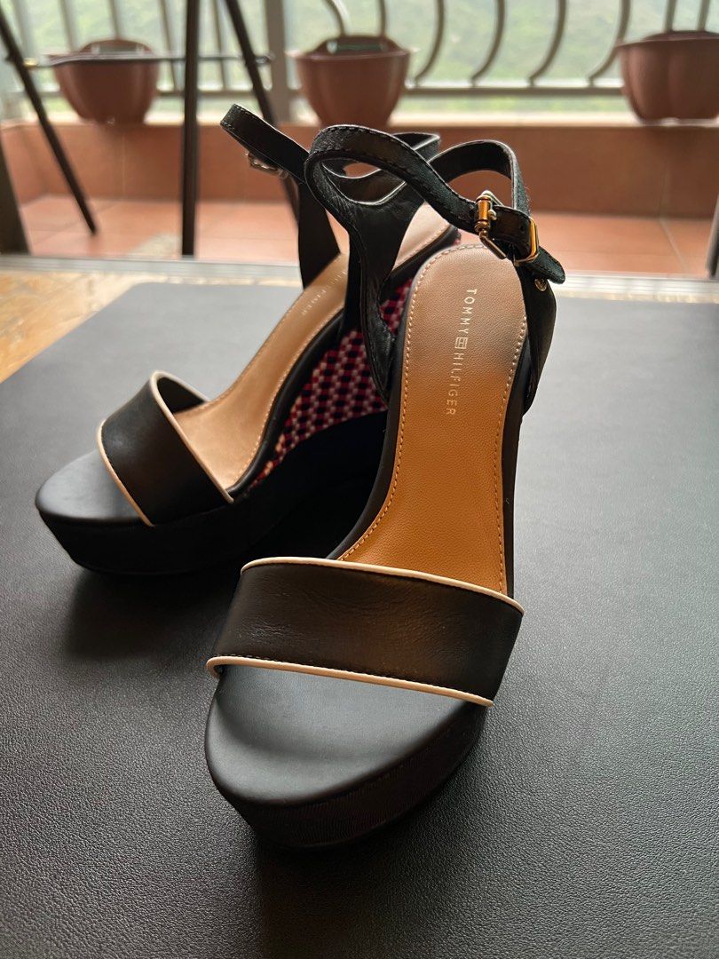 Tommy heels store