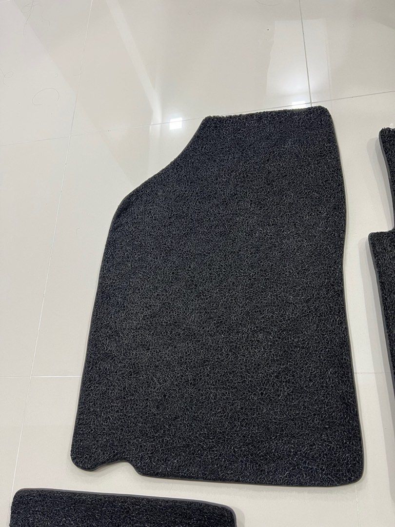 Toyota Altis 2008 Floor Mat, Car Accessories, Accessories on Carousell