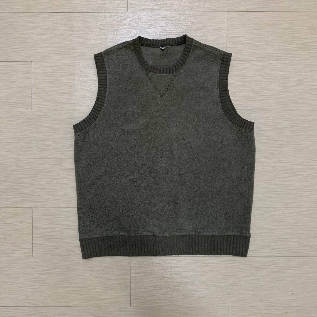 Uniqlo fleece vest discount