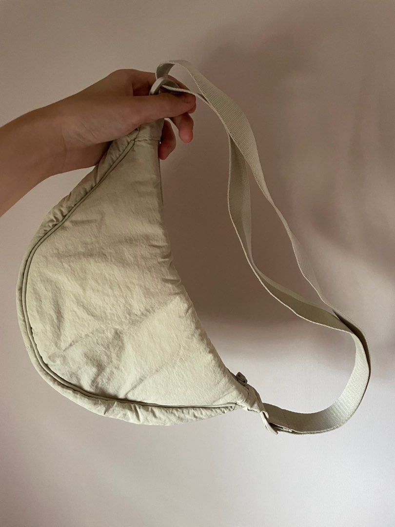 UNIQLO ROUND MINI SHOULDER BAG (NATURAL), Women's Fashion, Bags