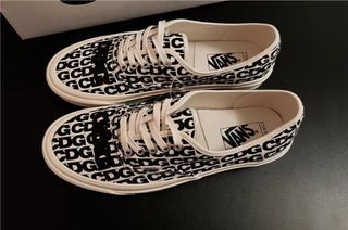 新品未使用】COMME des GARCONS × OG Authentic 差別発言 www.lagoa.pb