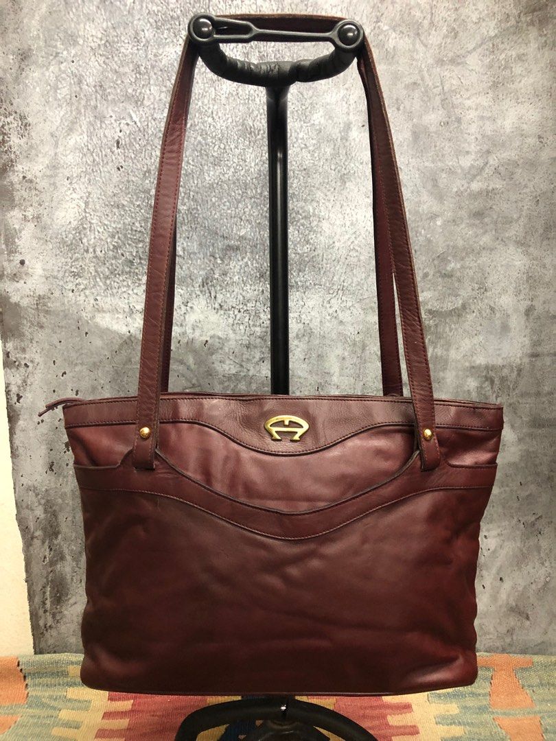 Etienne aigner shoulder online bag