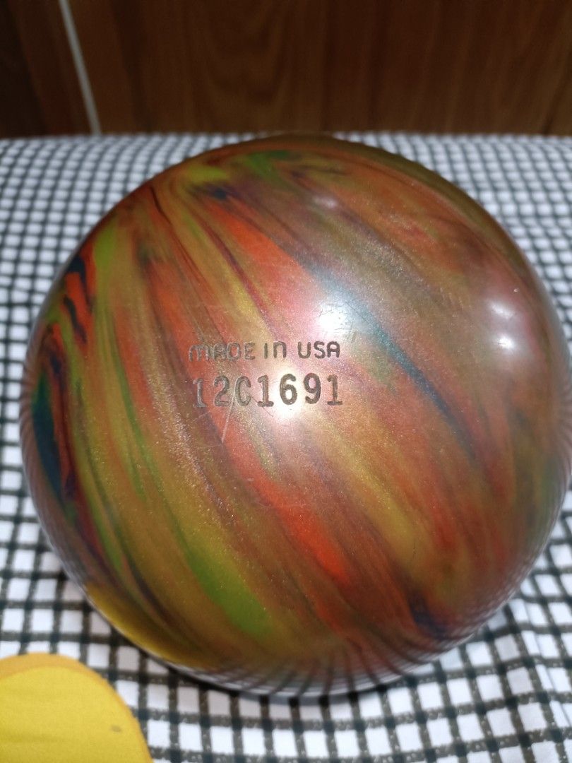 Vintage Storm Blast 12 Lb Bowling Ball Retro Melted Colours., Sports