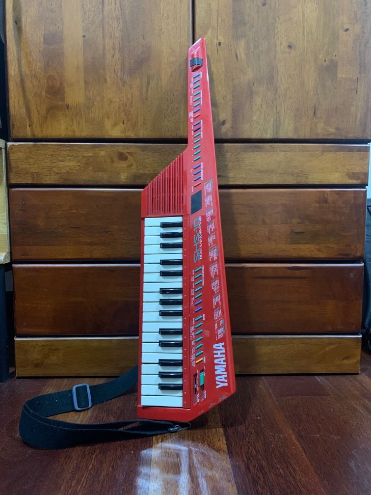 Vintage Yamaha SHS10 Synthesizer Keytar, Hobbies & Toys, Music & Media
