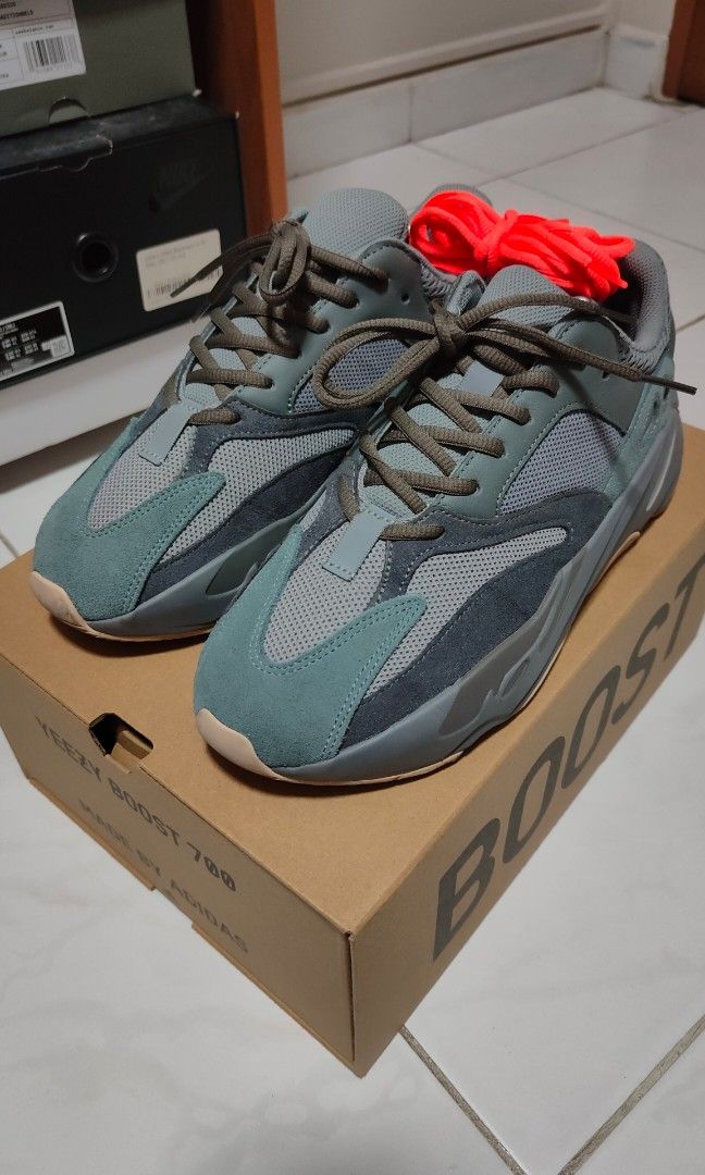 Yeezy Boost 700 Teal blue US 9.5, Men's Fashion, Footwear, Sneakers on  Carousell
