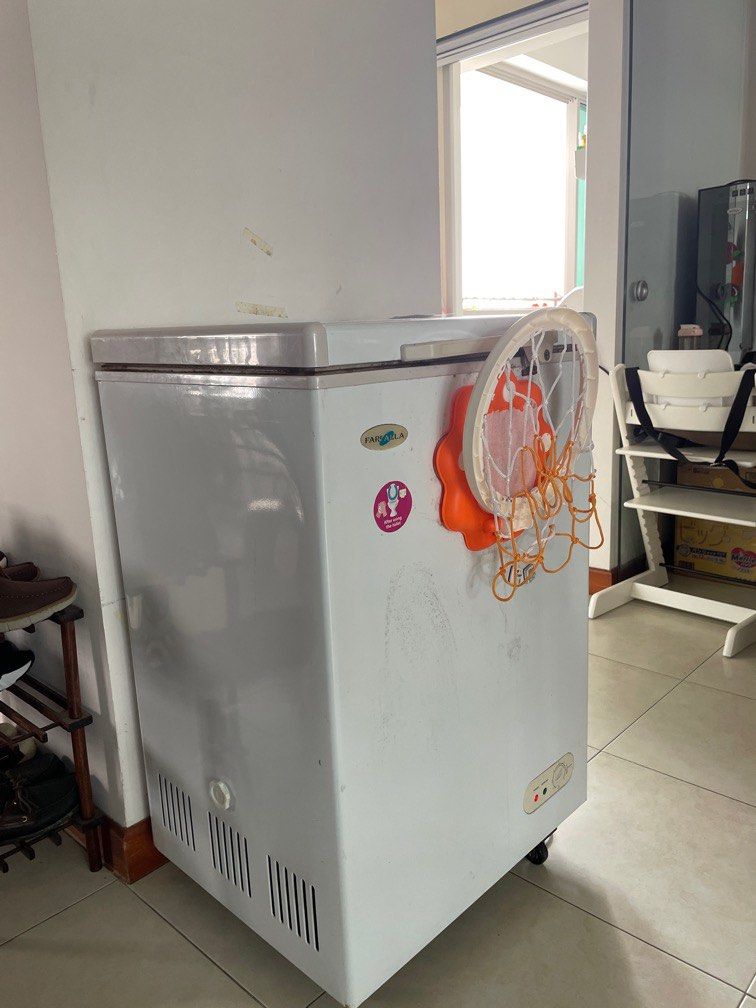 2nd hand freezer, TV & Home Appliances, Kitchen Appliances
