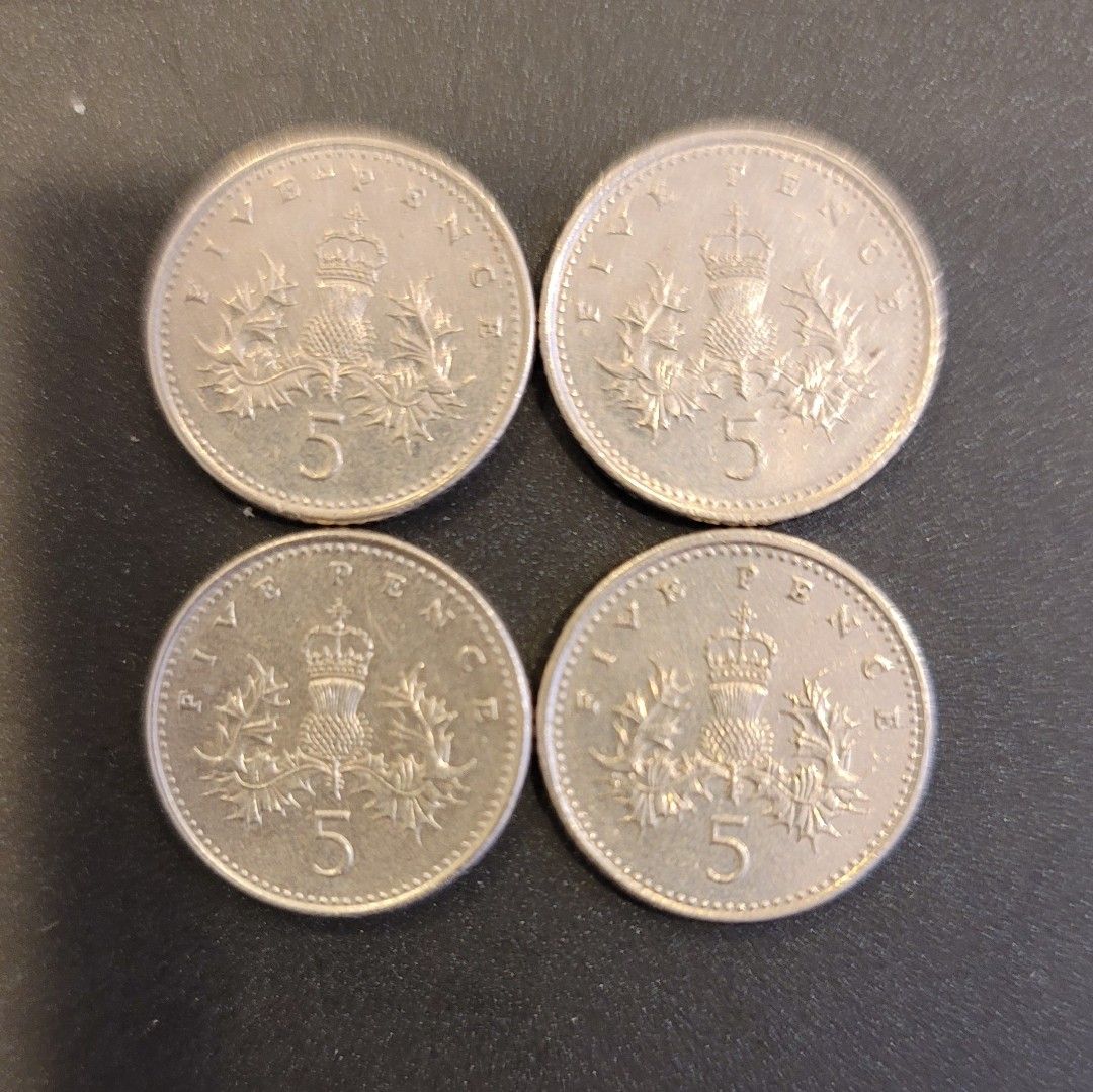 英國女王5分鎳幣4枚一組, 興趣及遊戲, 收藏品及紀念品, 貨幣在旋轉拍賣