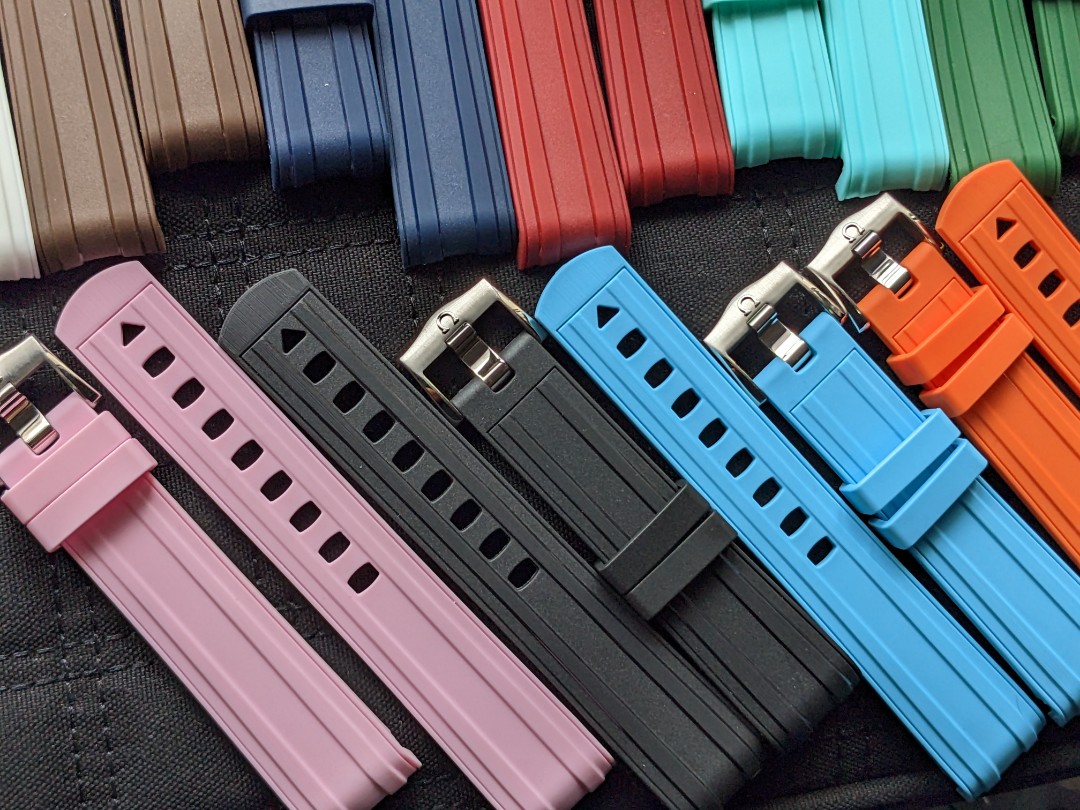 Aftermarket Omega x Swatch Rubber Strap (all Moonswatch colors) on ...