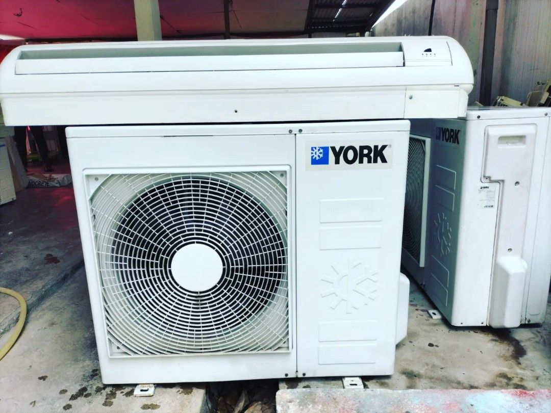 Aircond second outlet hand