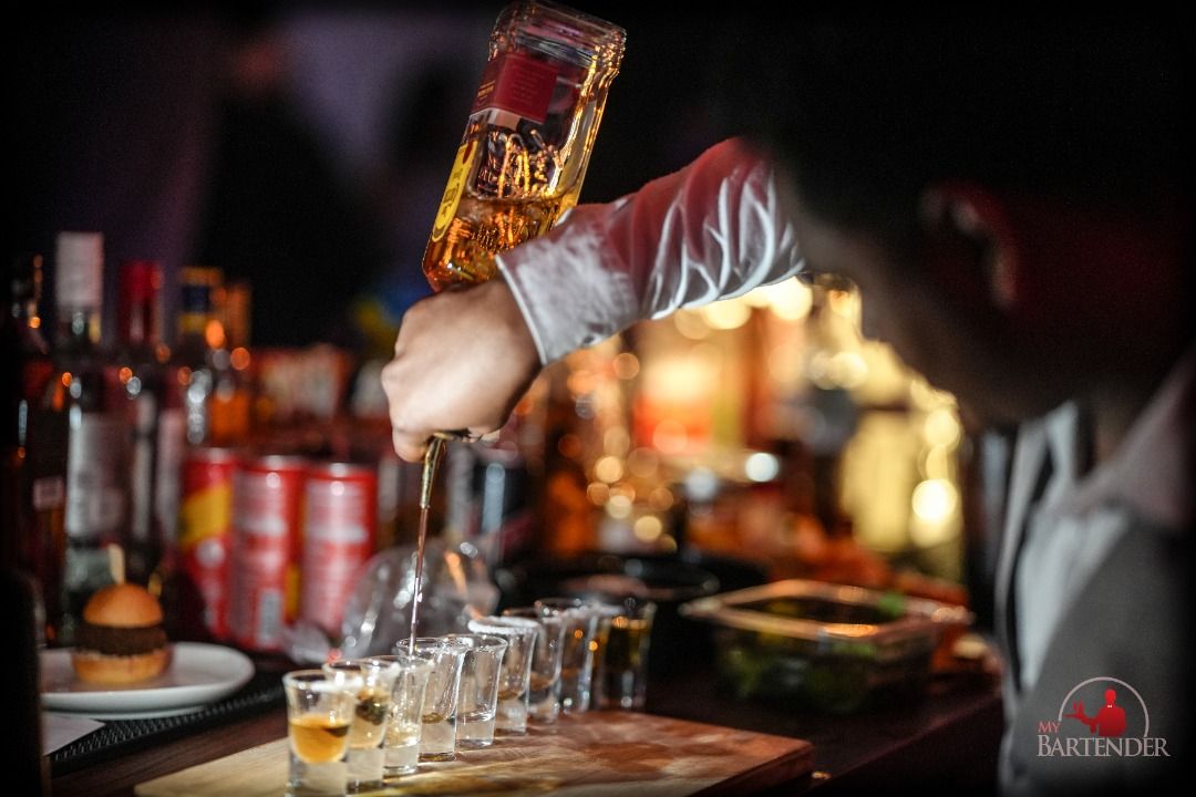 Alcohol Catering Party Service, Food & Drinks, Packaged & Instant Food ...